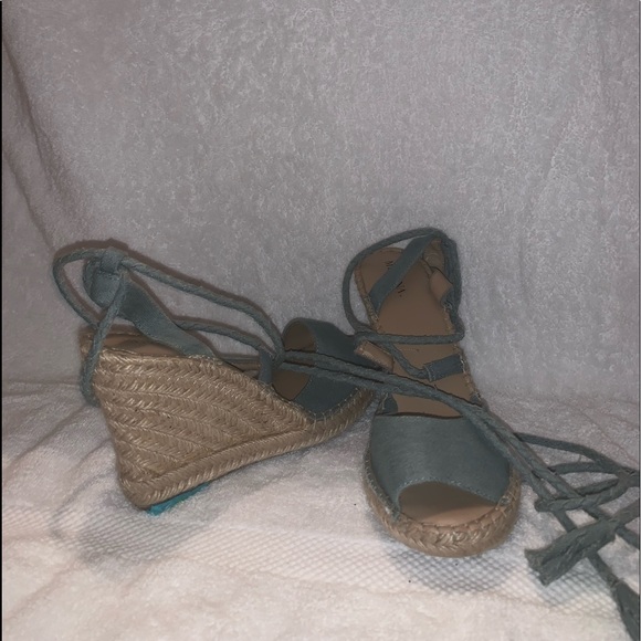 Wedges - Picture 2 of 4